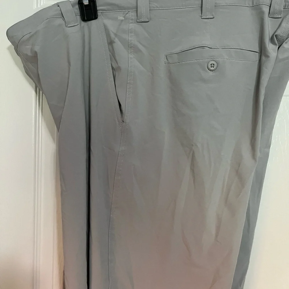 Men's Columbia Gray Shorts with Blue Accent sz40 - Picture 7 of 10